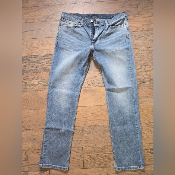 Levi's Blue Straight Jeans with Classic Denim Style Size W36 L32 - Picture 1 of 4